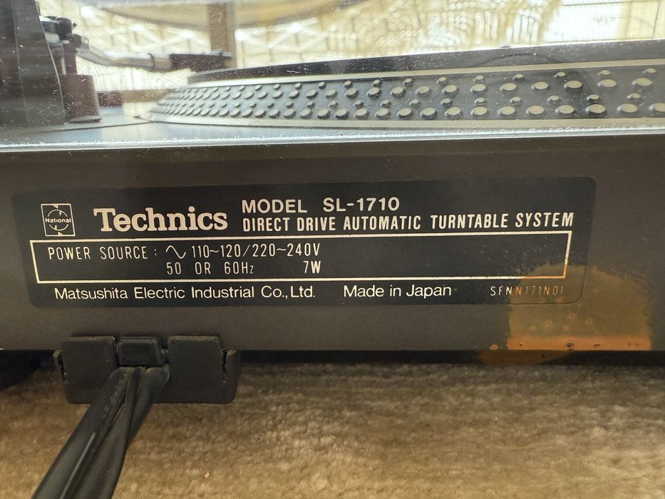 Technics SL-1710 Turntable63824727306753124