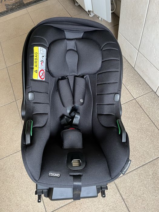 Fotelik samochodowy Avionaut Cosmo 2.0+baza