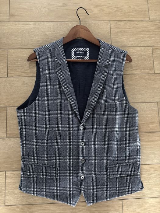 Elegancka kamizelka w kratę McNeal