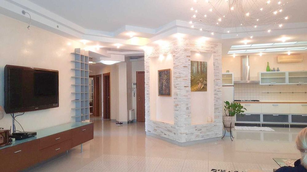 2 этаж, газовая плита! Дунаева, отличный вариант для семьи с детками!