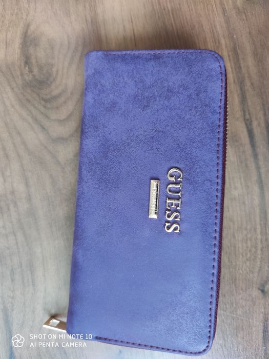 Portfel Guess
