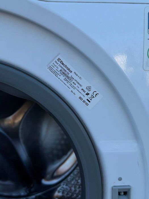 Прально-сушильна машина б/в ELECTROLUX PerfectCare 900 85/60/60 Чорний Обʼєм: 10/6 кг, 1600 об. #08342