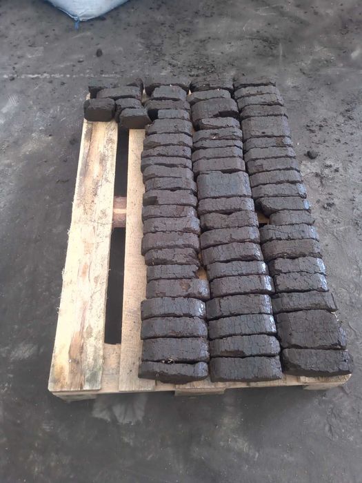 Torfowy, brykiet torfowy do komina i pieca, opakowanie 20 kg próbnik