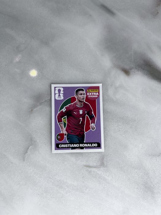Extra sticker purple Cristiano Ronaldo 2026