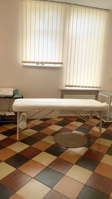 Оренда  кабінету з кушеткою  . ( м. Осокорки )