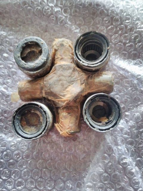 Хрестовина карданного валу Зил