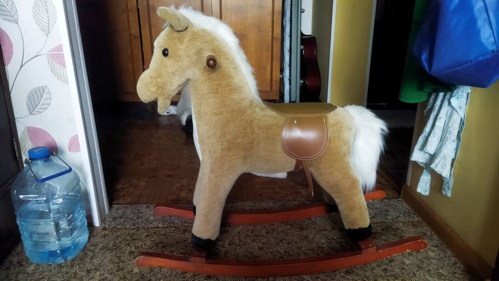 Лошадка каталка/коник гойдалка