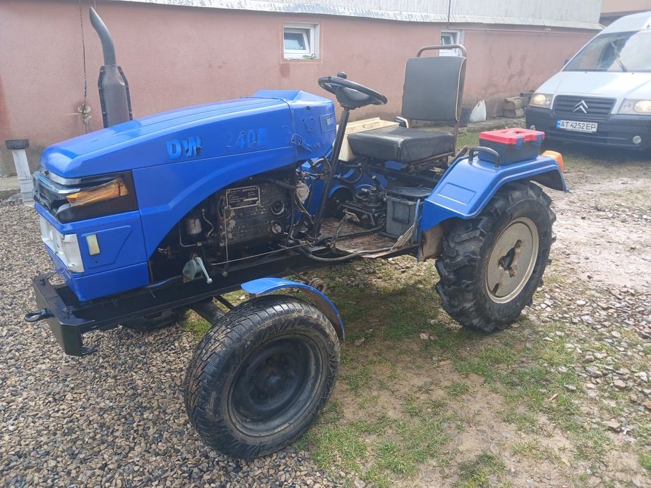 Продам трактор DW 240 B