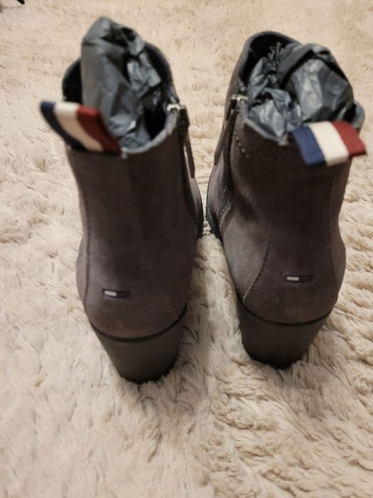 Botki damskie buty kobiece Tommy Hilfiger nowe rozmiar 40 szare stalow
