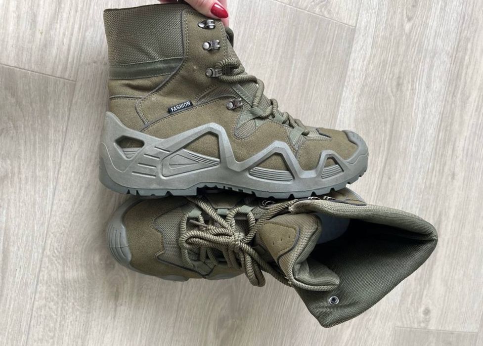 Продам берці військові