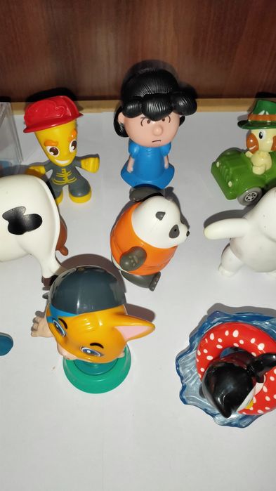 Zestaw figurek McDonald różności drobiazgi