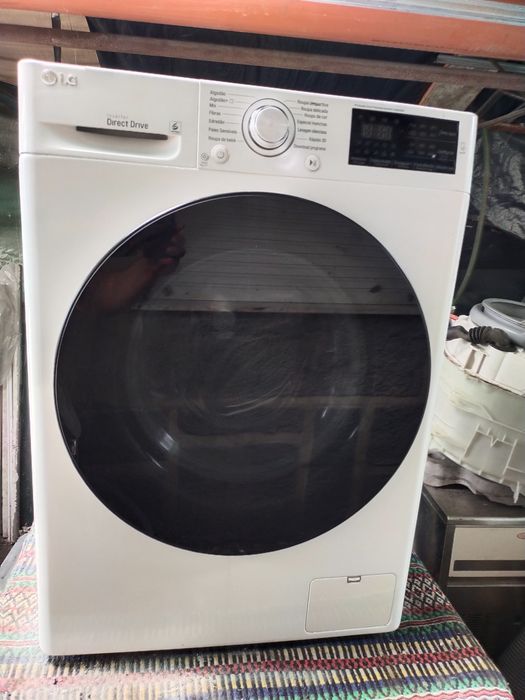 Máquina de lavar roupa LG direct drive 9kg