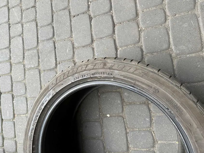 Opona Bridgestone Potenza RE050 - 255/40/19
