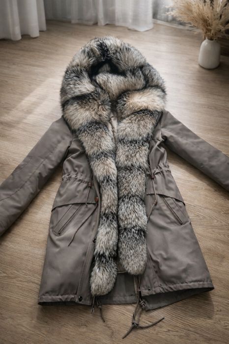 Продам парку качества Люкс