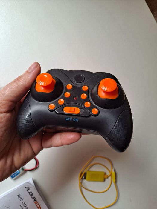 Mini drone como novo