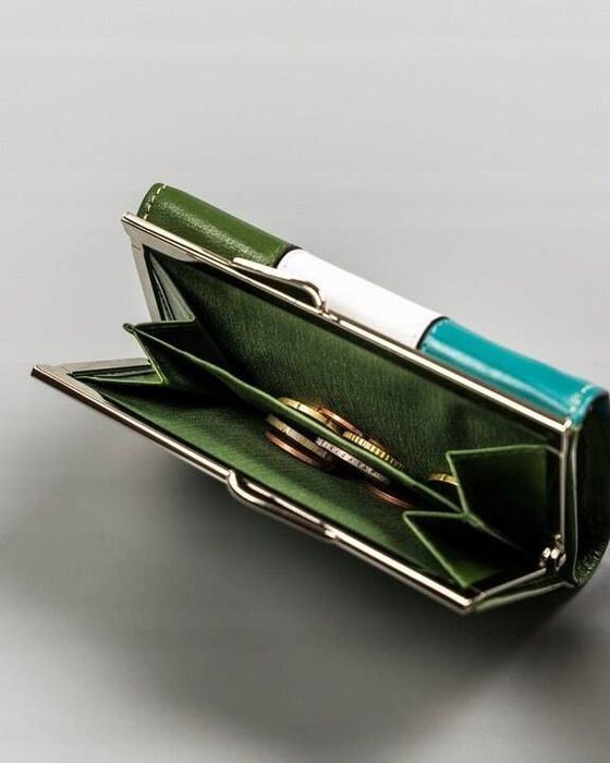 zestaw prezentowy: skórzany portfel damski i woda perfumowana lizard