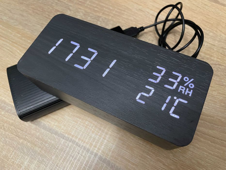 Электронные Часы