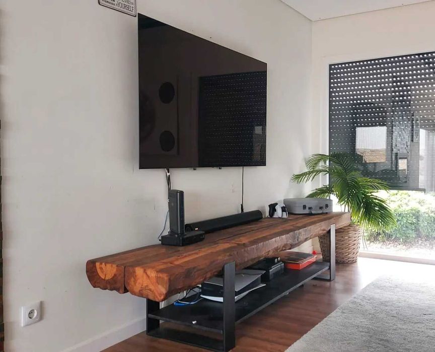 Aparador indústrial em sulipas da linha de ferro