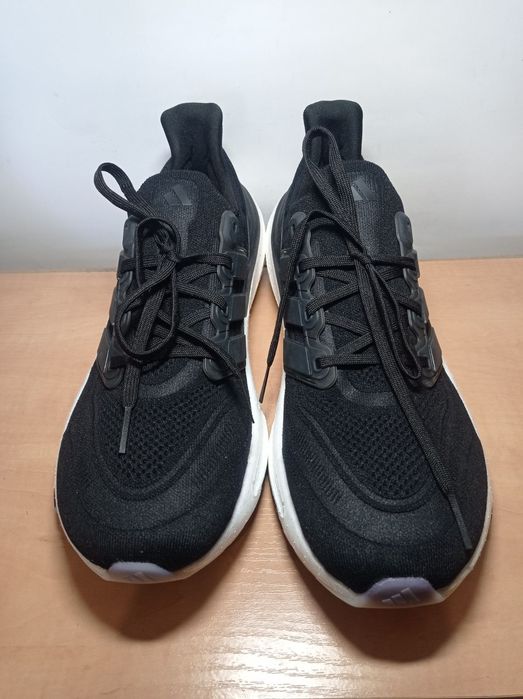 Кросівки Adidas Ultraboost Light 48 р.