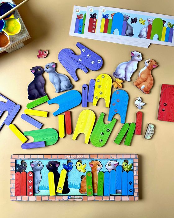 Drewniana edukacyjna gra z kartami «Koty za płotem»