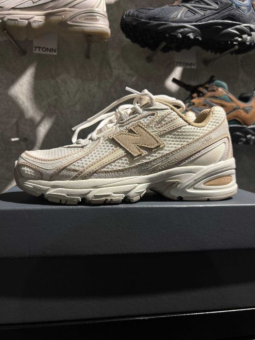 Кросівки New Balance 740 — US 4 / EU 36 (22 см), Нові