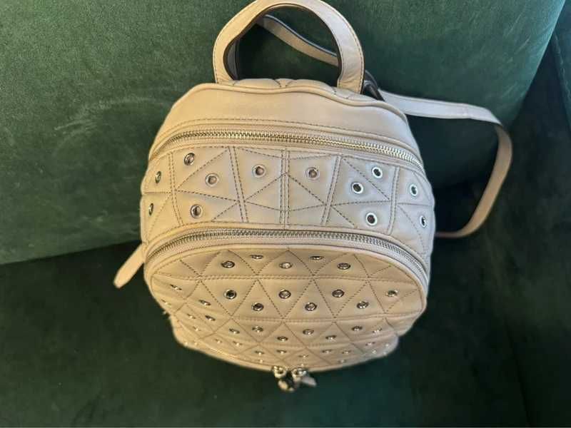 Plecak Michael Kors, szary ze srebrnymi zdobieniami