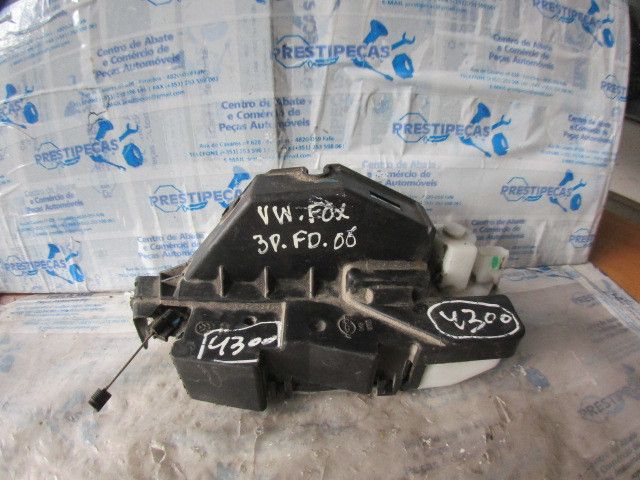 Fechadura / fecho porta frente direito VOLKSWAGEN Fox (5Z1, 5Z3, 5Z4)