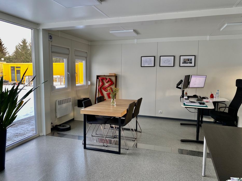 Nowoczesny pawilon kontenerowy z kuchnią i WC