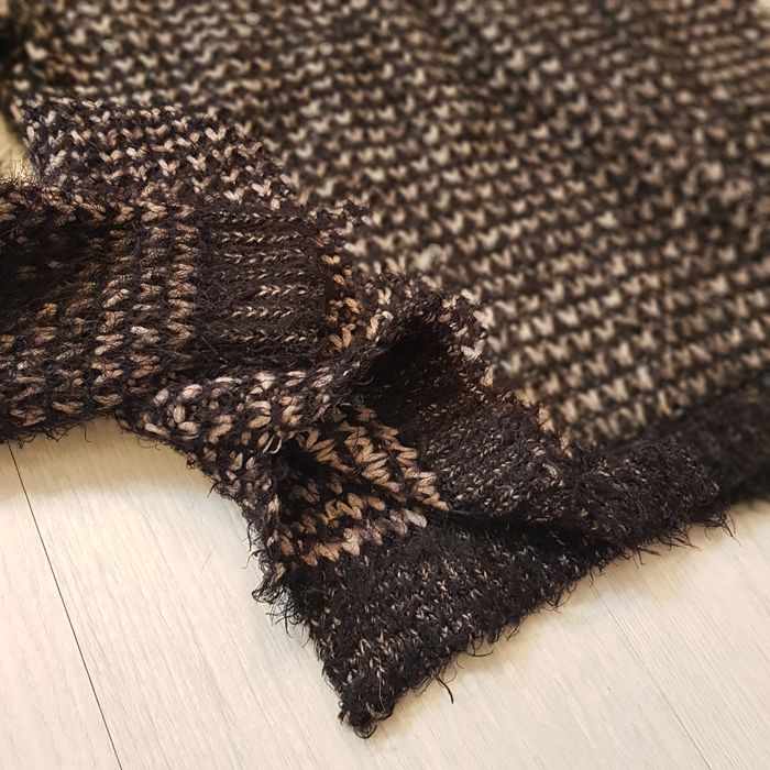 Mięsisty sweter Atmosphere z włosiem czarny pudrowy róż s/m/l