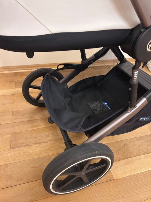 Продам  оригінальну коляску Cybex Balios S Lux