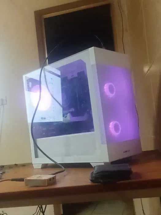 pc gaming top - i5 12400F - RTX 5070