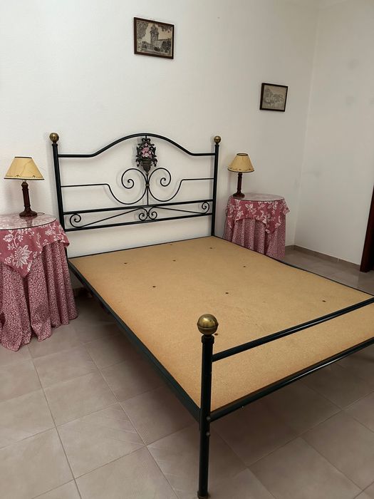 Cama de ferro feito manualmente