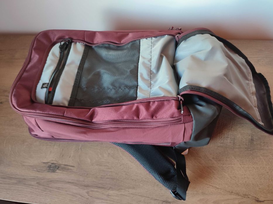 Plecak turystyczny Quechua Escape 500 23 l