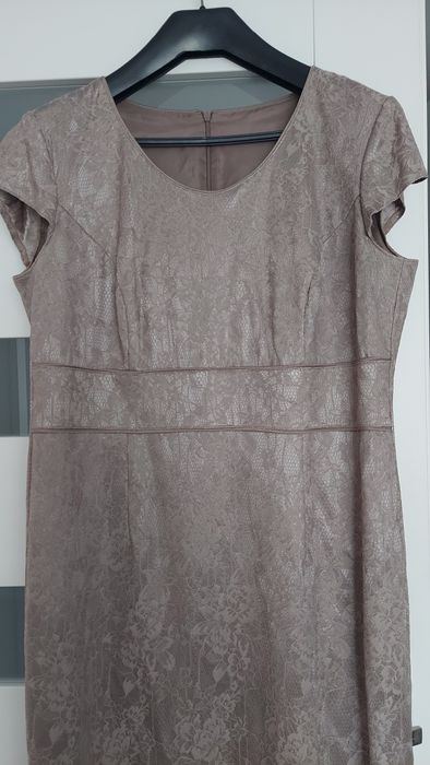 Sukienka z marynarką koronką 46