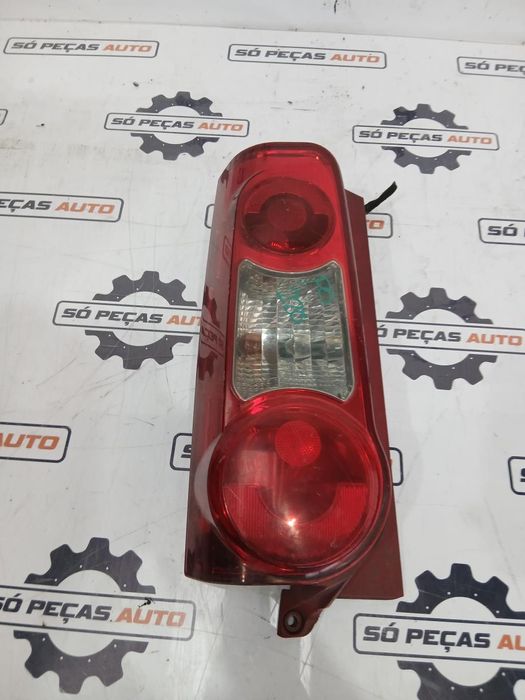 FAROLIM ESQUERDO BRANCA CITROEN BERLINGO 1.6HDI ANO: 2011