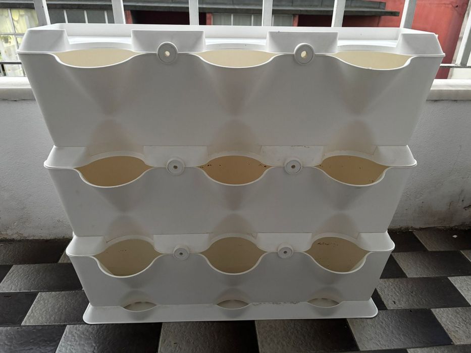 Horta/floreira vertical