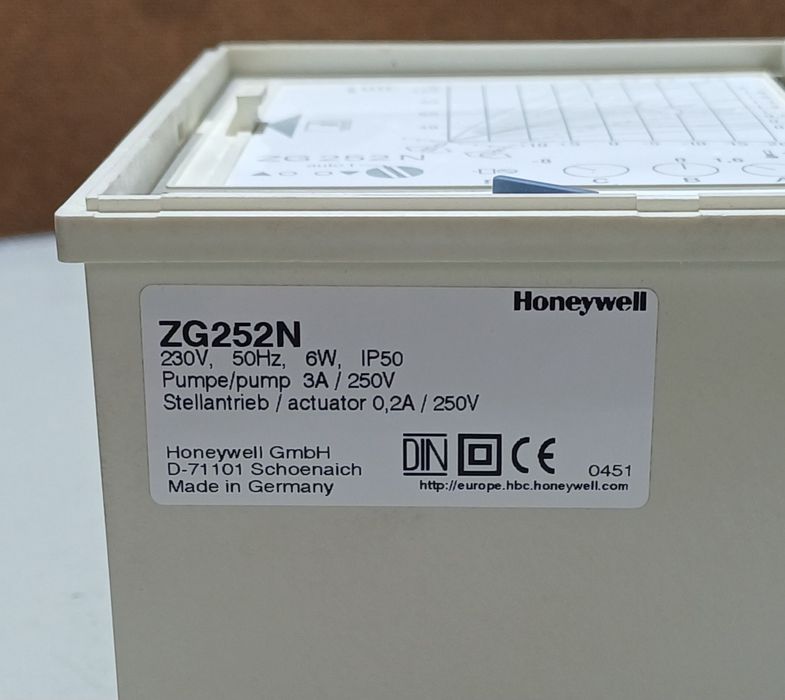Honeywell ZG252N regulator programator sterownik pogodowy ogrzewania