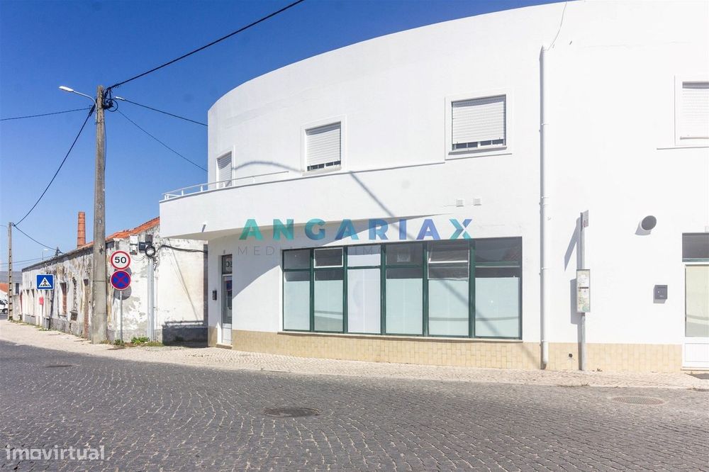 ANG1677 - Loja para Arrendamento em Marinha Grande