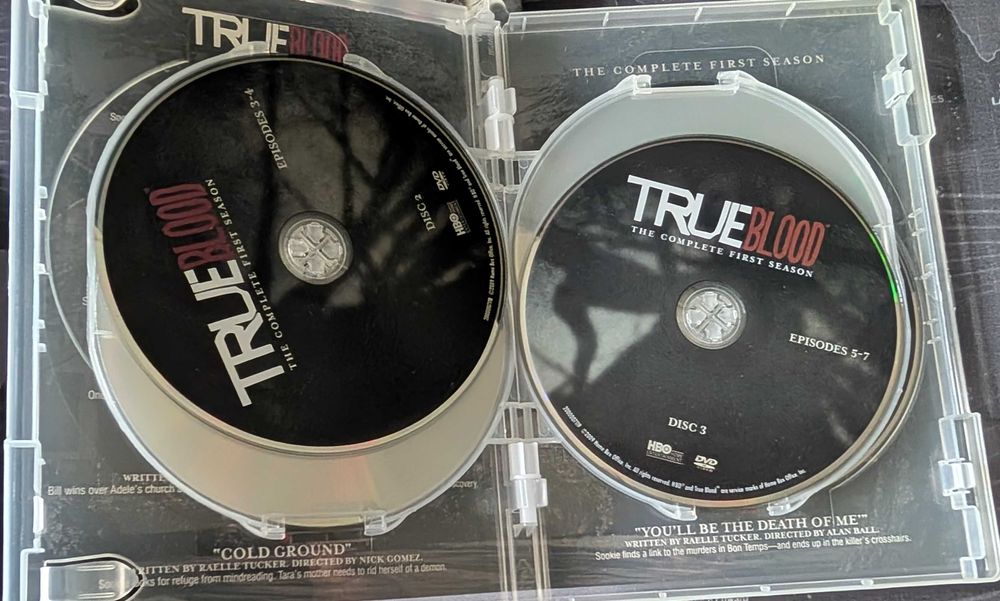 Sangue Fresco (True Blood) - Temporada 1 em DVD (5 discos) - Original
