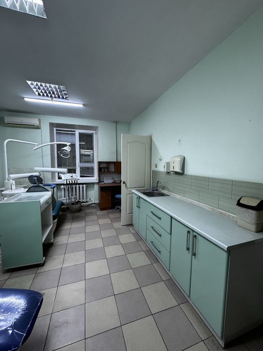 Оренда приміщення у Центрі міста 51 м2 з окремим входом!