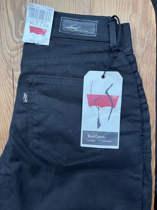 Nowe spodnie damskie Levis W27 L34