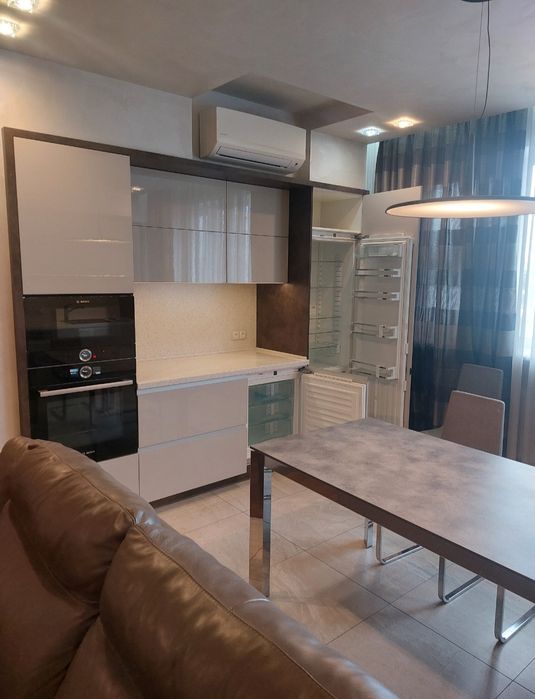 3-к(3 спальни),новострой,ГАЗ,м.Ярослава Мудрого 2 мин