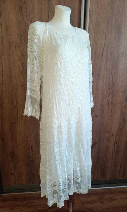 Piękna biała koronkowa sukienka MIDI koronka Piace Uni