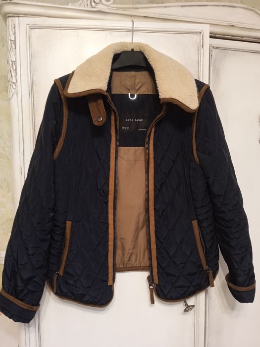 Куртка ZARA жіноча.