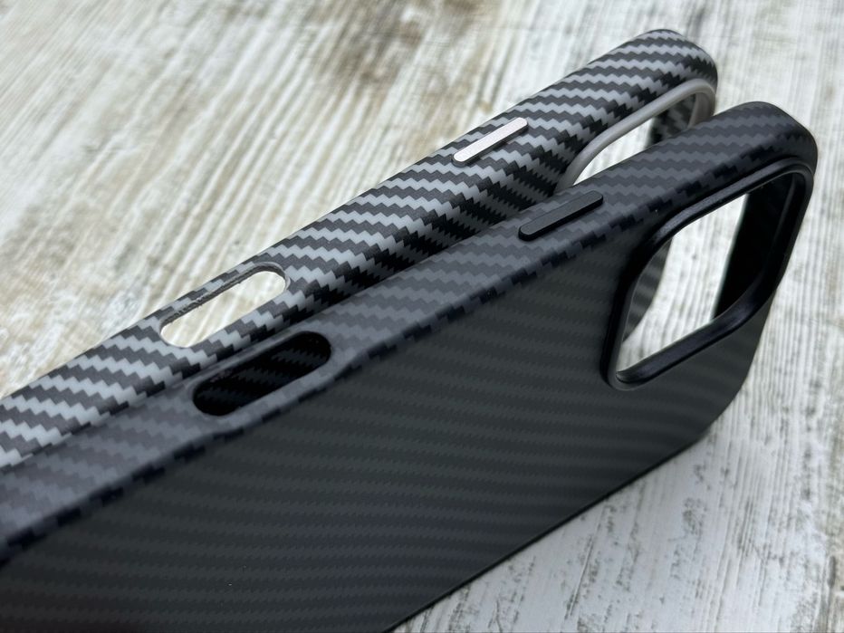 Чехол Carbon MagSafe на iPhone 16 Pro Max/ 16 Pro/ 15 Pro Max
