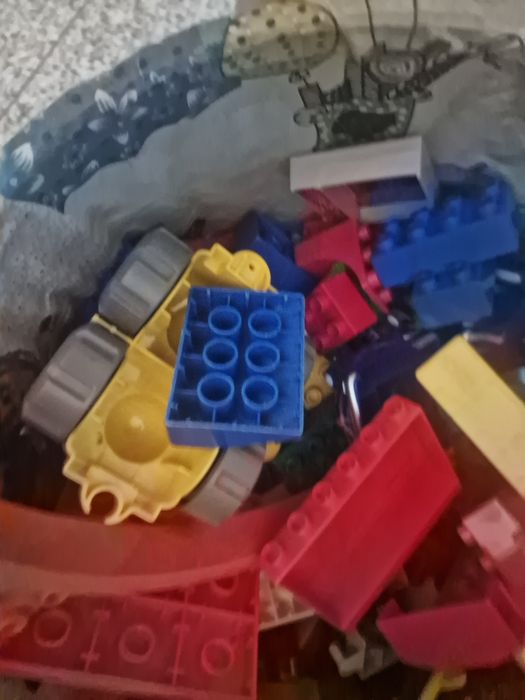 Saco cheio de legos