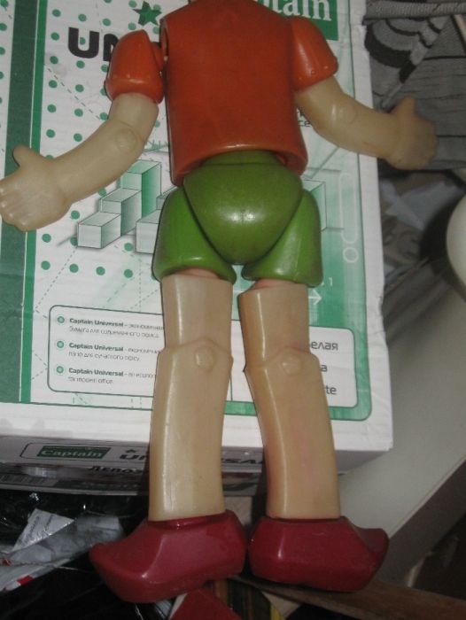 большой пластмассовый Буратино на резинках= 55см.Харьков(Салют)