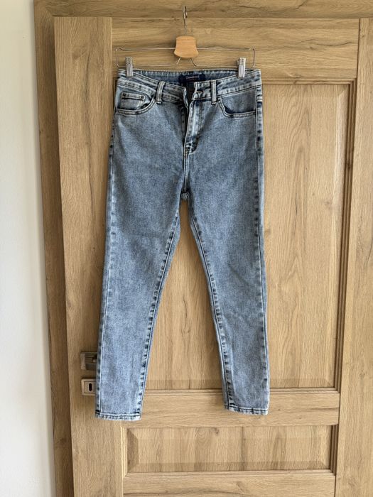 Spodnie jeansy 29