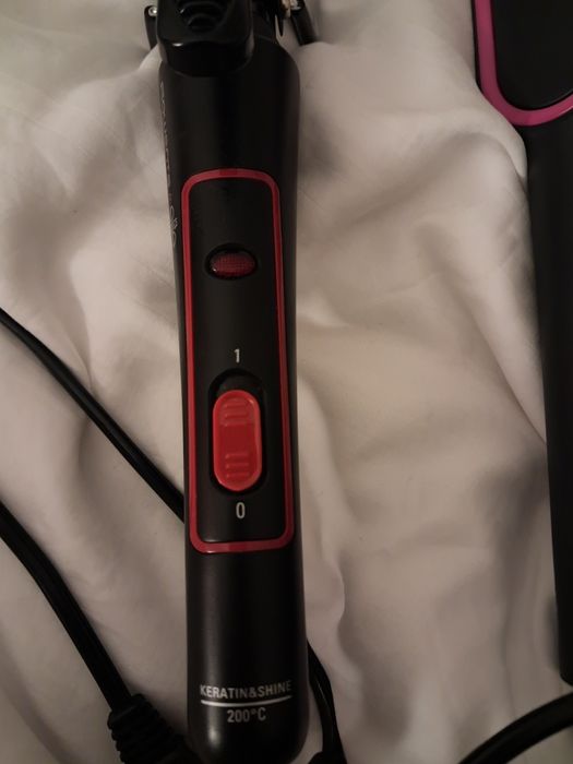 Babyliss e escova alisadora