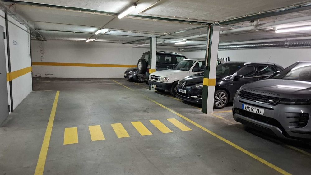 Lugar de Garagem Estrela